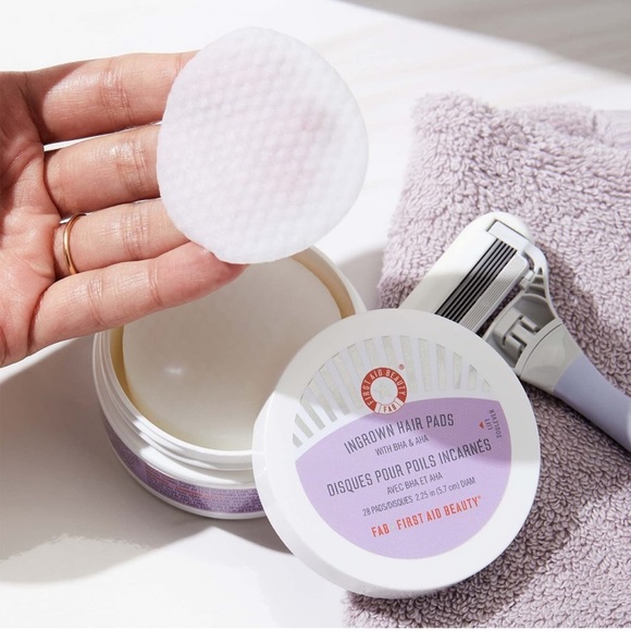 First Aid Beauty Ingrown Hair Pads & KP Bump Eraser Body Scrub Bundle - Picture 6 of 6